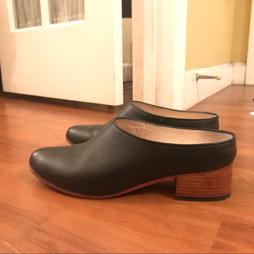 Nisolo Black mules - Sofia Noir